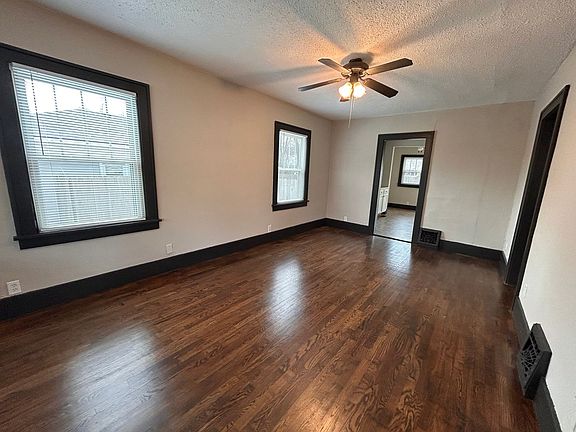 3rd image of 627 N Dellrose Ave