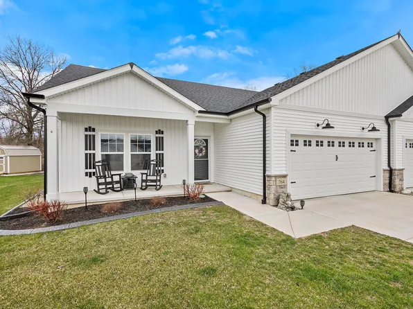 764 Blackstone Ct, Kouts, IN 46347