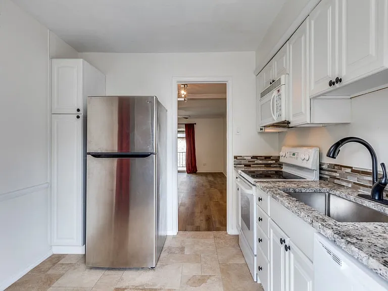 10216 Regal Oaks Dr #C — Photo 8