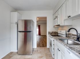 10216 Regal Oaks Dr