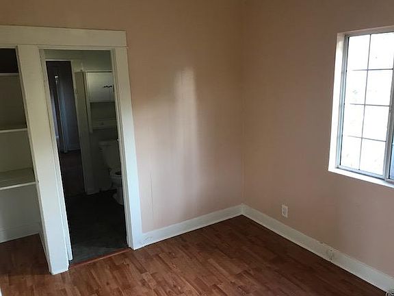 3rd image of 3866 Dozier St