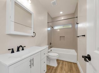 11 Circle St, West Sacramento, CA 95691