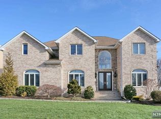 491 Sussex Rd, Wood Ridge, NJ 07075