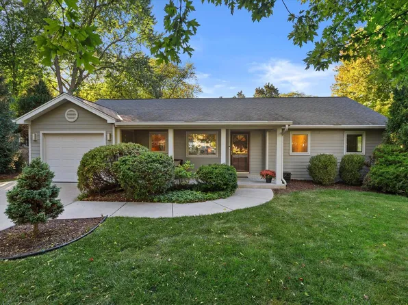 7635 North Bell ROAD, Fox Point, WI 53217