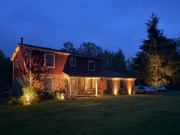 3392 Breezewood Ct, Ortonville, MI 48462