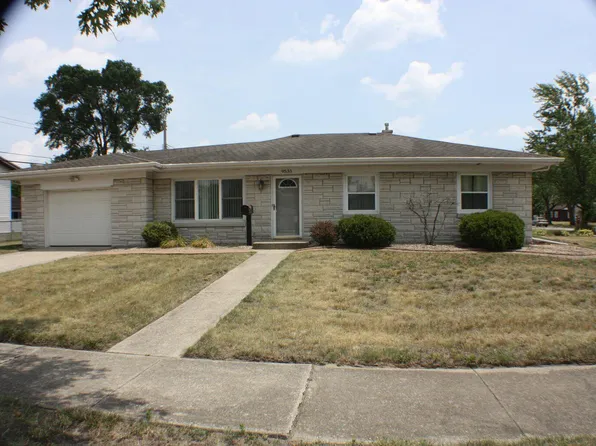 9535 Forrest Dr, Highland, IN 46322