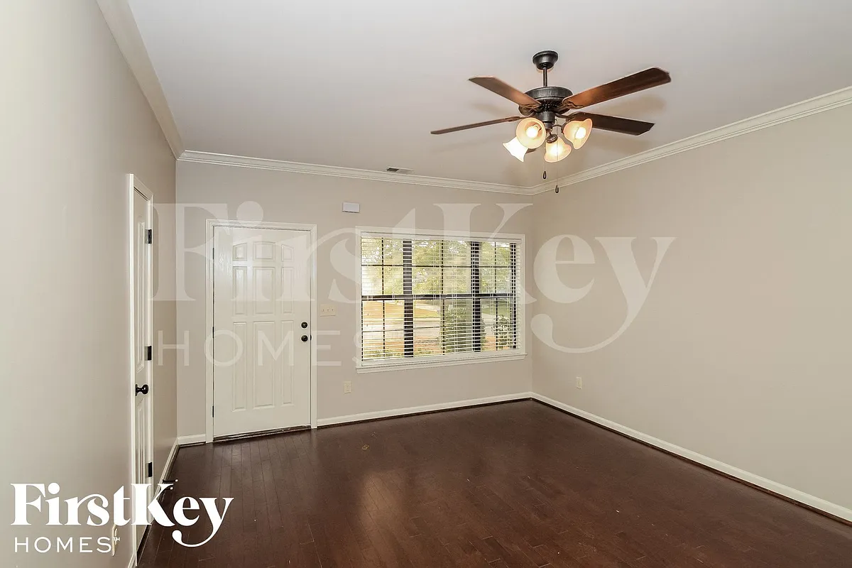 Building Photo - 7701 Timber Leaf Ln