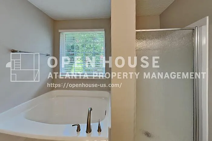 2940 Storybook Ln — Photo 9