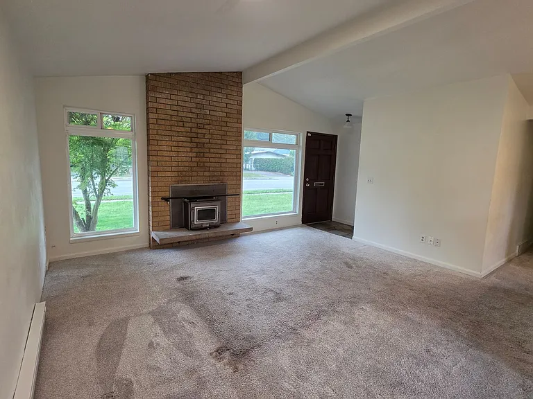 4516 188th St SW — Photo 3