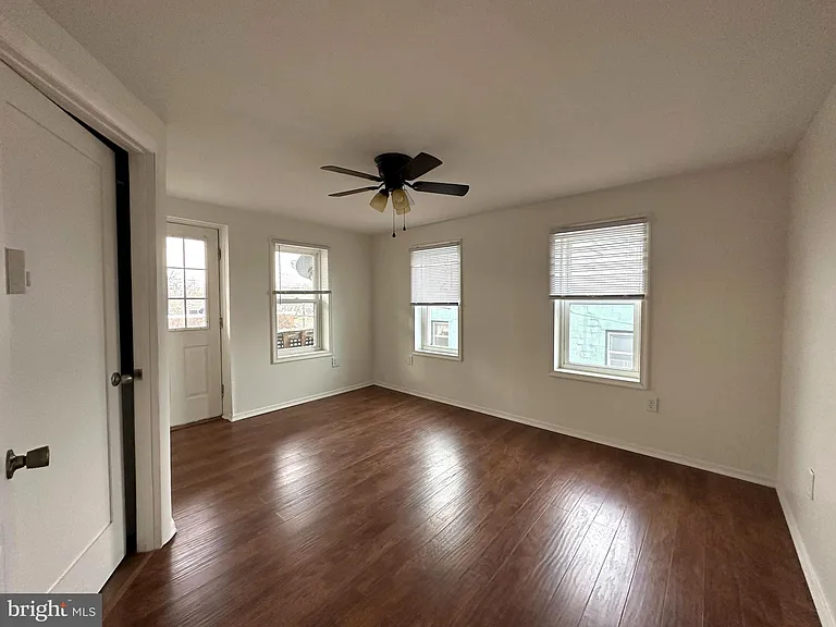 277 S Potomac St #3 — Photo 18
