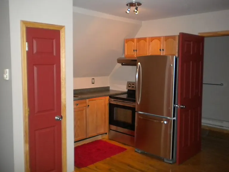 218 Broad St #14 — Photo 2