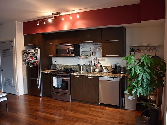 3rd image of 2911 2nd Ave Unit 805