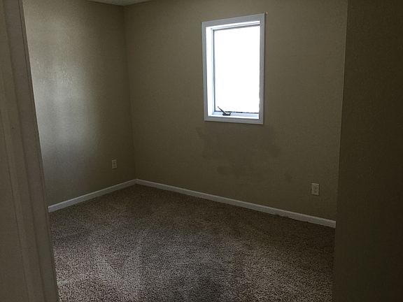 5th image of 1004 Cato Dr