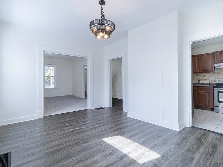 4016 Vinceton St — Photo 8