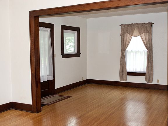 5th image of 521 N Euclid Ave