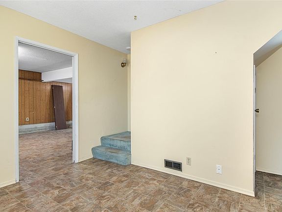 3rd image of 2174 Dalton Rd