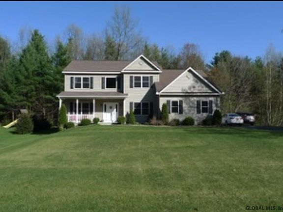 2nd image of 55 Cobble Hill Dr