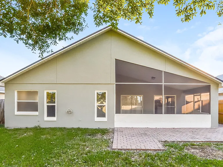 935 Brightview Dr — Photo 16
