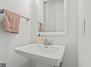 23364 Black Oak Ct, California, MD 20619