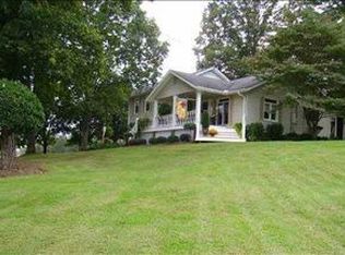 604 Dacusville Rd, Marietta, SC 29661