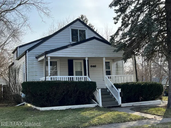 646 Beach St, Mount Morris, MI 48458