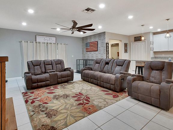 3rd image of 109 Big Pine Key Blvd
