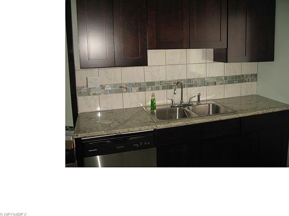 3rd image of 4989 E 110th St