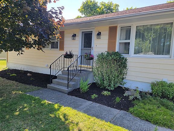 2nd image of 1340 Marra Dr