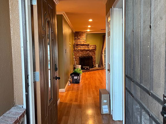 3rd image of 12729 Cohasset St