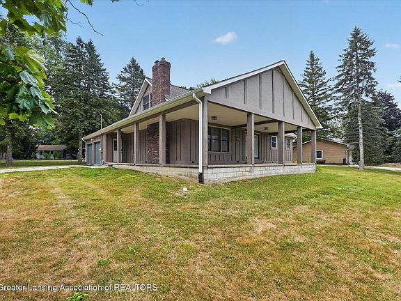 3rd image of 1109 Mora Cir