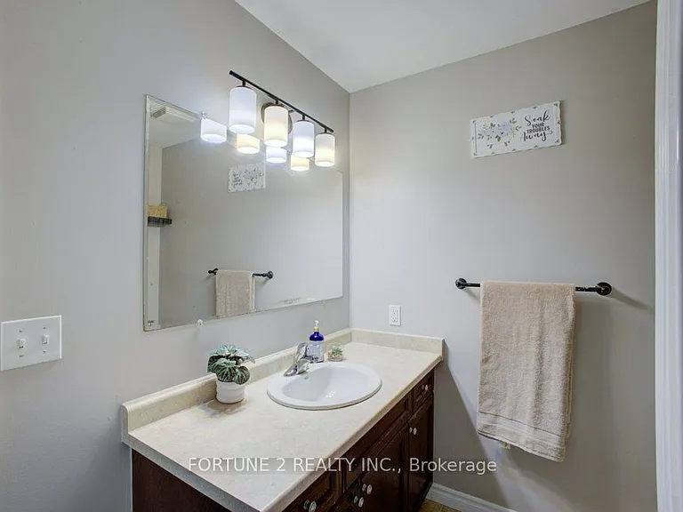 455 Danby St E — Photo 24
