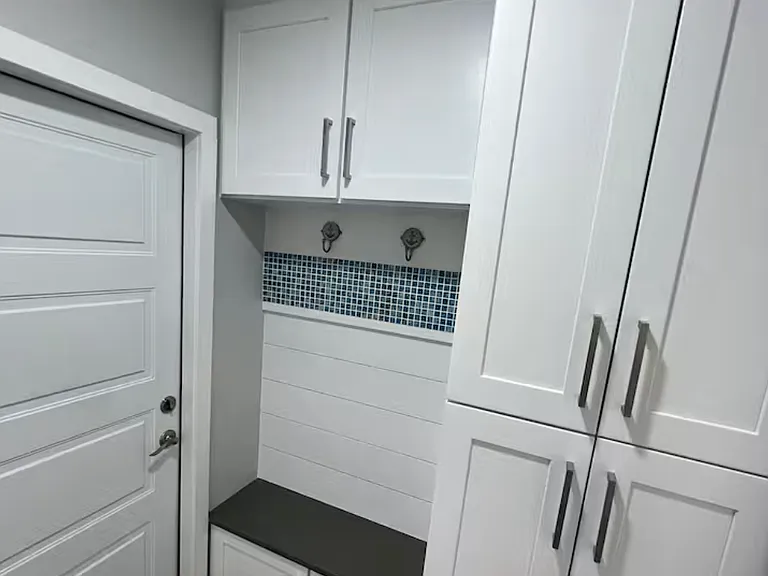 Garage entrance room