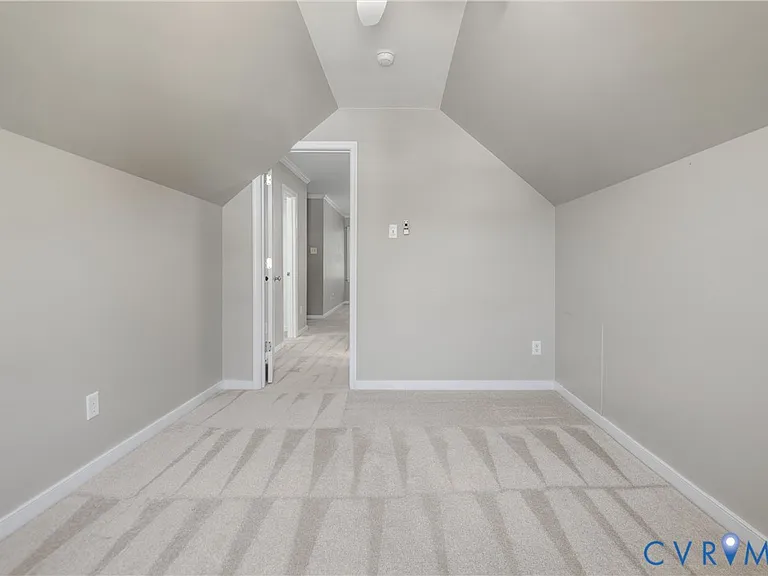 3924 Liberty Point Dr — Photo 34