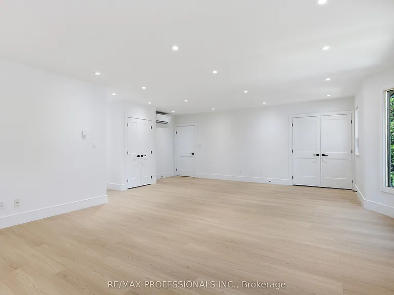 105 Cavell Ave — Photo 11
