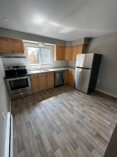 140 East Ave #4 Photo 1