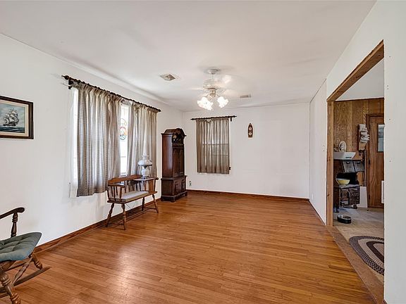 5th image of 2419 Ladin Dr