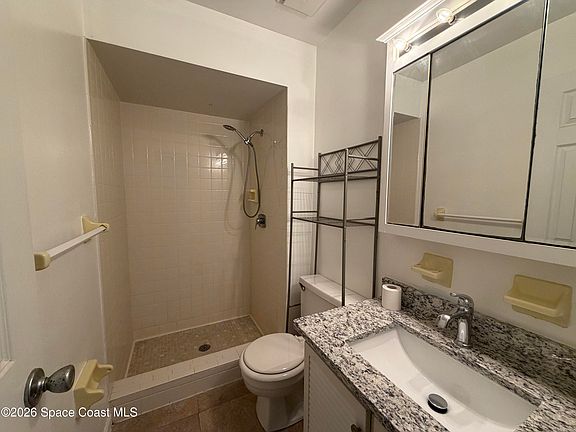 3rd image of 760 John Adams Ln
