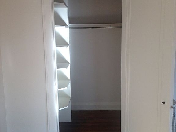 4th image of 1544 E Broad St APT 302