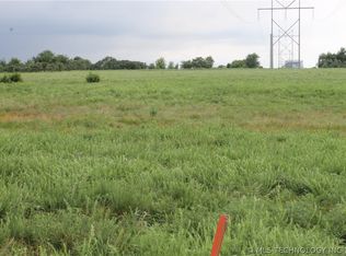 390 East Rd, Oologah, OK 74053
