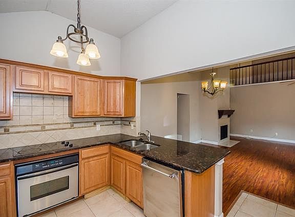 5th image of 1819 Briar Creek Cir