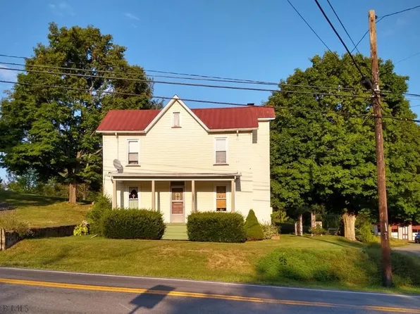 3116 Valley Rd, Fishertown, PA 15539