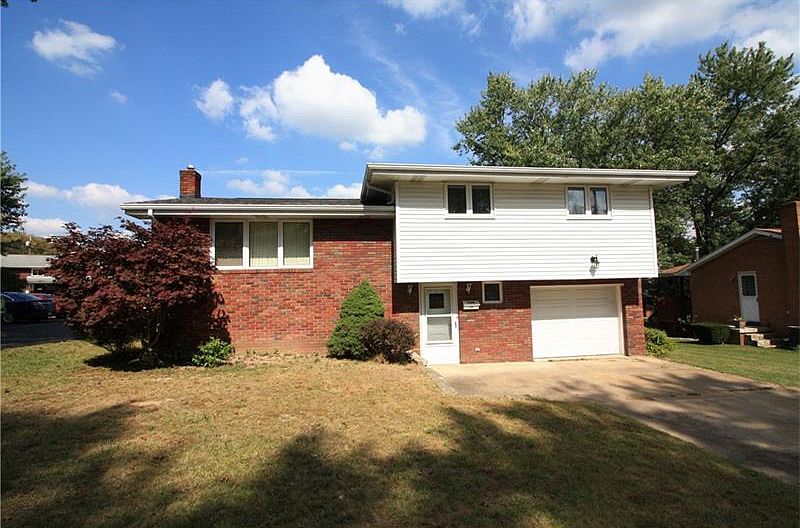 1st image of 708 Sherwood Cir