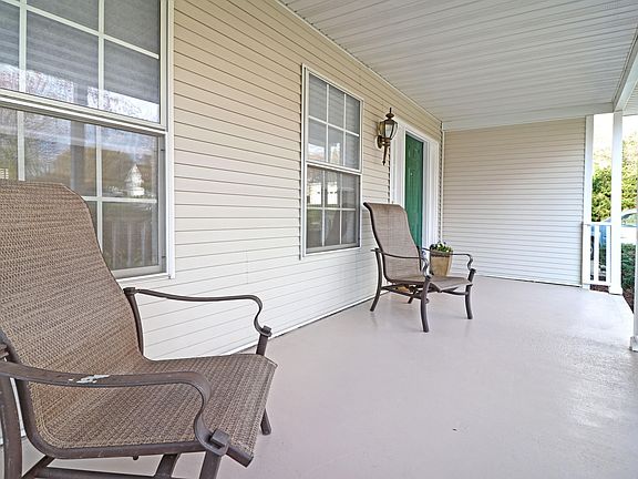 5th image of 1148 Edenbridge Way