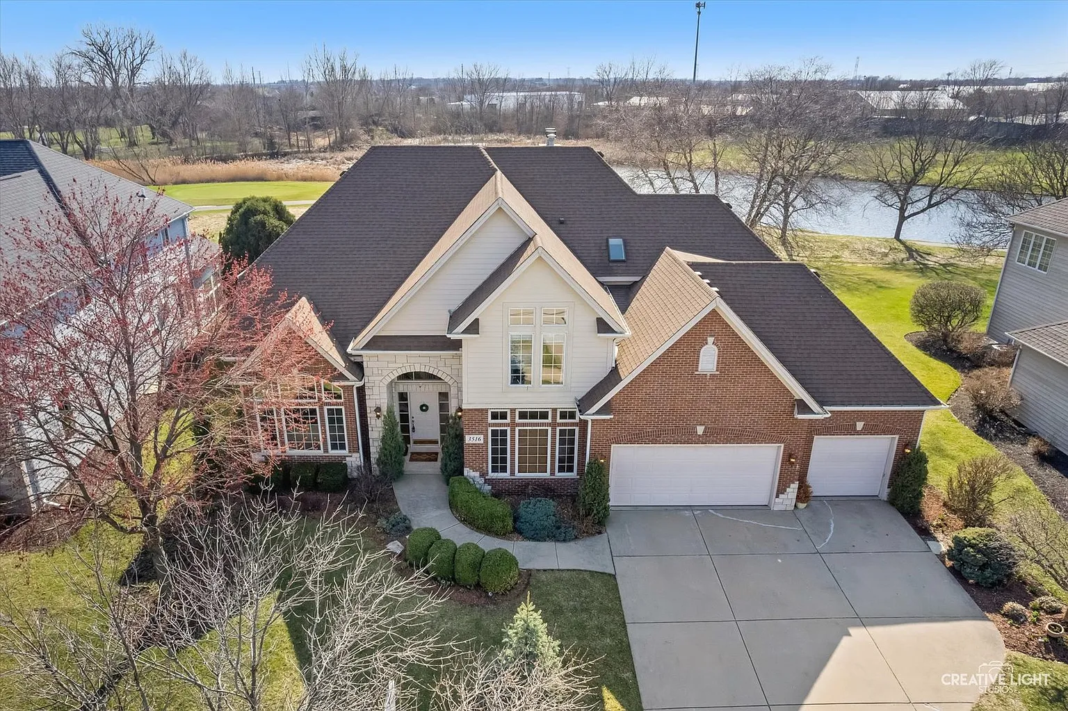 3516 White Eagle Dr photo 1