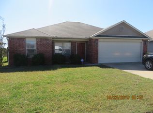 925 Anemone Dr, North Little Rock, AR 72117