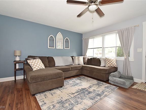 2nd image of 461 Birch Hill Dr