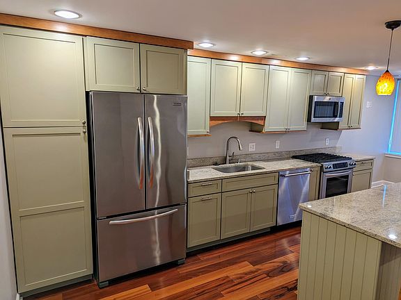 2nd image of 1210 N Taft St APT 100