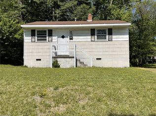 1407 Plymouth St, Greensboro, NC 27406