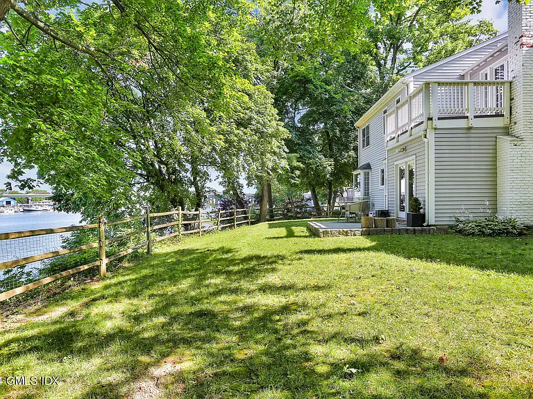24 Juniper Ln — Photo 3