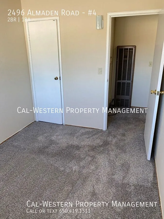 Spacious 2 bed 1 bath apartment available now! — Photo 3